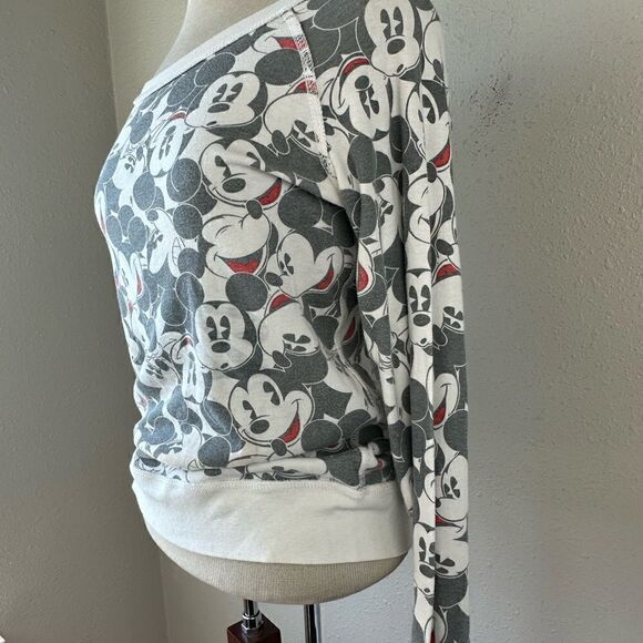 EUC Unbranded Mickey Long Sleeve Top - Picture 3 of 4